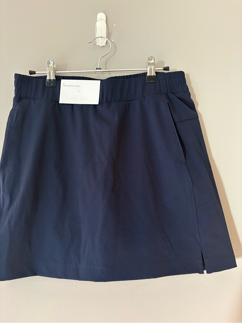 Navy Women’s Tennis/Golf skort- Lady Hagen
